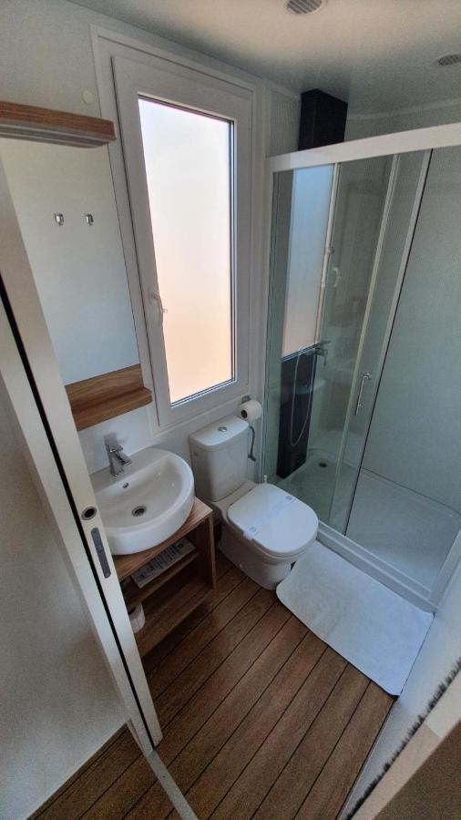 Mobile Homes Suha Punta Kampor ภายนอก รูปภาพ
